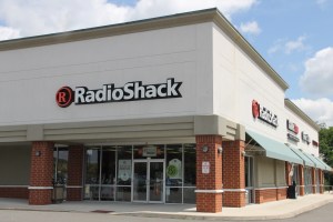 Radio Shack Robbed, H T Commons, Hometown, 8-18-2014 (7)