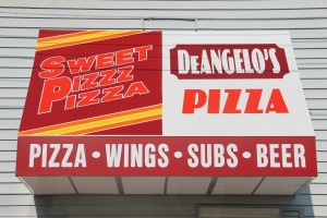 Ribbon Cutting, Sweet Pizzz Pizza, DeAngelo's Pizza, 2 Corner's Whiskey Bar, Tamaqua, 8-6-2014 (117)