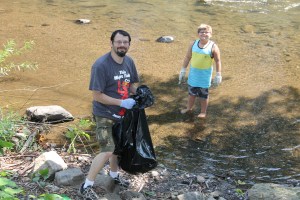 River Cleanup, Little Schuylkill River, next to Boyer's Food Market, Tamaqua, 8-9-2014 (22)