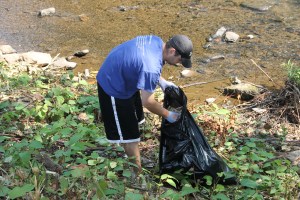 River Cleanup, Little Schuylkill River, next to Boyer's Food Market, Tamaqua, 8-9-2014 (8)
