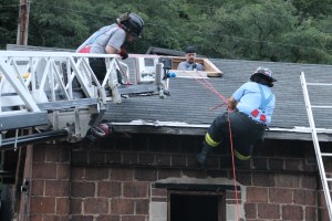 Rope Decent, Rappel Training, Citizen's Fire Company, Tamaqua, 8-11-2014 (14)