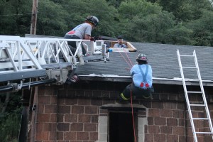 Rope Decent, Rappel Training, Citizen's Fire Company, Tamaqua, 8-11-2014 (22)