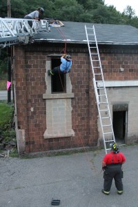 Rope Decent, Rappel Training, Citizen's Fire Company, Tamaqua, 8-11-2014 (40)