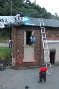 Rope Decent, Rappel Training, Citizen's Fire Company, Tamaqua, 8-11-2014 (45)