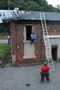 Rope Decent, Rappel Training, Citizen's Fire Company, Tamaqua, 8-11-2014 (50)