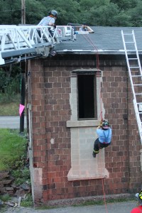 Rope Decent, Rappel Training, Citizen's Fire Company, Tamaqua, 8-11-2014 (52)