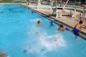 Splash Day, H.D. Buehler Memorial Bungalow Pool, Tamaqua, 8-2-2014 (26)