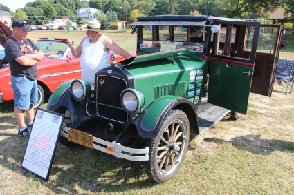 Antique, Classic and Special Interest Car Show, Ginter Field, in Summit Hill, 9-21-2014 (135)