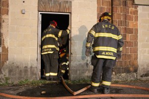 Firefighter Training, American Hose Co, Tamaqua, 9-23-2014 (28)