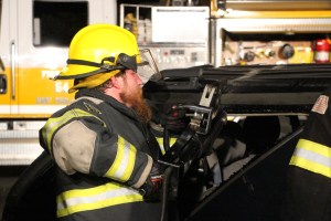 Firefighter Training, Cutting Up A Car, Zeigler's Auto Repair and Towing, Hometown, 9-4-2014 (20)