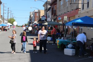 Lansford Alive Vendor and Craft Fair, Lansford, 9-27-2014 (40)