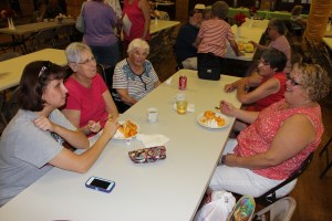 Peach and Ice Cream Social, Zion Lutheran Church, Tamaqua, 8-27-2014 (6)