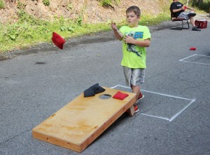 Pig Roast & Cornhole Tournament, Citizen's Fire Company, Tamaqua, 9-20-2014 (24)