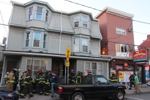 Smoke Response, East Mauch Chunk Street, Tamaqua, 9-26-2014 (11)