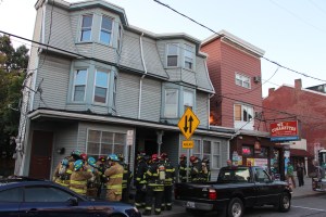 Smoke Response, East Mauch Chunk Street, Tamaqua, 9-26-2014 (16)