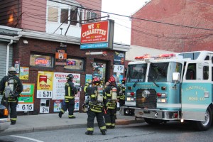 Smoke Response, East Mauch Chunk Street, Tamaqua, 9-26-2014 (20)