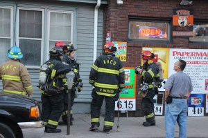 Smoke Response, East Mauch Chunk Street, Tamaqua, 9-26-2014 (24)