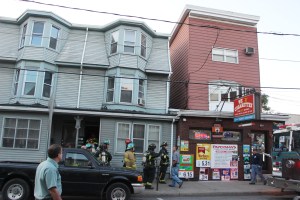 Smoke Response, East Mauch Chunk Street, Tamaqua, 9-26-2014 (26)