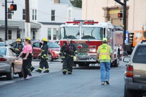 Smoke Response, East Mauch Chunk Street, Tamaqua, 9-26-2014 (29)