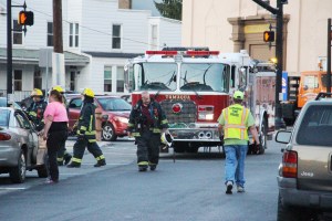 Smoke Response, East Mauch Chunk Street, Tamaqua, 9-26-2014 (30)