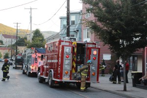 Smoke Response, East Mauch Chunk Street, Tamaqua, 9-26-2014 (39)