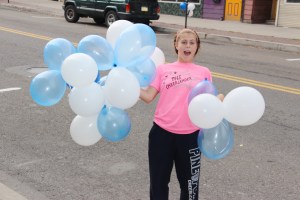 Tamaqua Cheerleaders Plaing Blue and White Balloons Downtown, Tamaqua, 9-25-2014 (11)