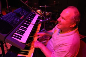 The Bee's Knees, Community Arts Center, Tamaqua, 9-6-2014 (60)