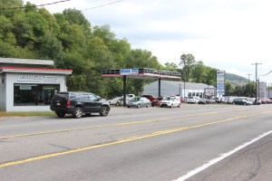 Thieves Steal from Two Businesses, Lehight Tire, All American Jeep, Tamaqua, 9-9-2014 (20)