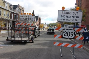East Broad Street Bridge Over Little Schuylkill River Opens, Tamaqua, 10-2-2014 (2)