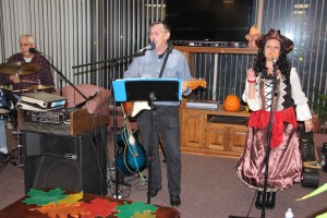 Fall Party at the ABC Hi-Rise, Tamaqua, 10-30-2014 (2)
