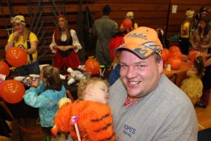 Indoor Safe Trick Or Treat, Tamaqua Senior High School, Tamaqua, 10-30-2014 (21)