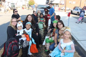 Lansford Alive Kids Safe Trick Or Treat, Ridge Street, Lansford, 10-25-2014 (1)