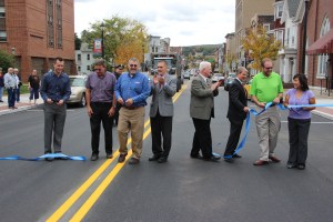 Ribbon Cutting, Broad Street Bridge Over Little Schuylkill, US209, Tamaqua, 10-2-2014 (17)