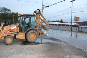 Water Main Leak, Mahanoy Avenue, SR54, Hometown, 10-10-2014 (7)