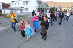 C.H.O.S.E. Halloween Parade and Childrens Party, Coaldale Complex, Coaldale, 10-26-2014 (17)