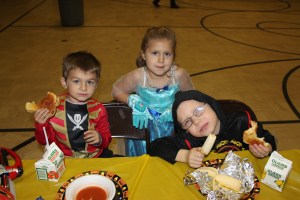 C.H.O.S.E. Halloween Parade and Childrens Party, Coaldale Complex, Coaldale, 10-26-2014 (66)