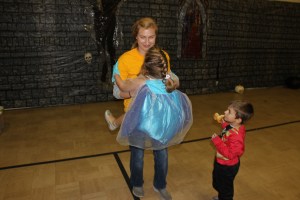 C.H.O.S.E. Halloween Parade and Childrens Party, Coaldale Complex, Coaldale, 10-26-2014 (75)