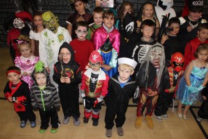 C.H.O.S.E. Halloween Parade and Childrens Party, Coaldale Complex, Coaldale, 10-26-2014 (88)
