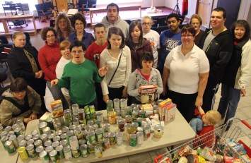 CCTI Intermediate Unit Life Skills Program Helps Sort Food Donations, Salvation Army, Tamaqua (23)