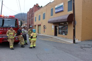 Employee Injured, M & S Hardware, Tamaqua, 11-11-2014 (2)