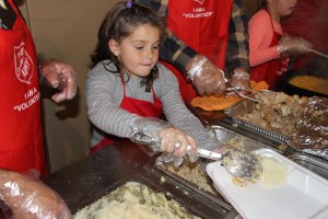 Free Community Thanksgiving Day Dinner, Meal, Deliveries, Salvation Army, Tamaqua, 11-27-2014 (18)