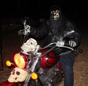 Haunted Hay Rides, Day and Night Photos, Owl Creek Reservoir, Tamaqua, 10-27-2014  (180)