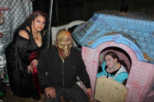 Haunted House, 508-510 Arlington Street, Tamaqua, 10-31-2014 (15)