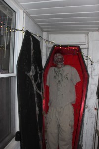 Haunted House, 508-510 Arlington Street, Tamaqua, 10-31-2014 (26)