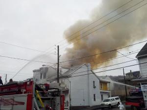 House fire, West Centre Street, photos from Eric Becker, Shenadoah, 11-17-2014 (7)