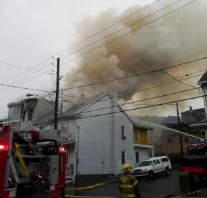 House fire, West Centre Street, photos from Eric Becker, Shenadoah, 11-17-2014 (8)