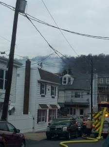 House fire, West Centre Street, photos from Roy N Sandy Bowen Jr, Shenadoah, 11-17-2014 (3)