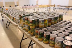 Preparing for Thanksgiving Food Basket Distribution, Salvation Army, Tamaqua, 11-21-2014 (4)