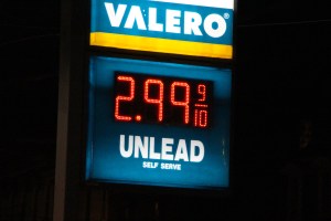 Price of Gas Drops Below $3, Tamaqua, 11-5-2014 (5)