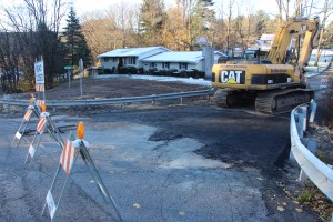 Road closed, Road Work, Wayne Avenue, Hometown, 11-14-2014 (19)